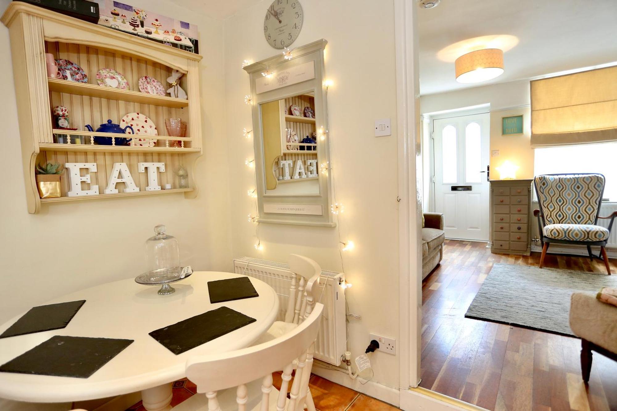 Caboodles Crickhowell